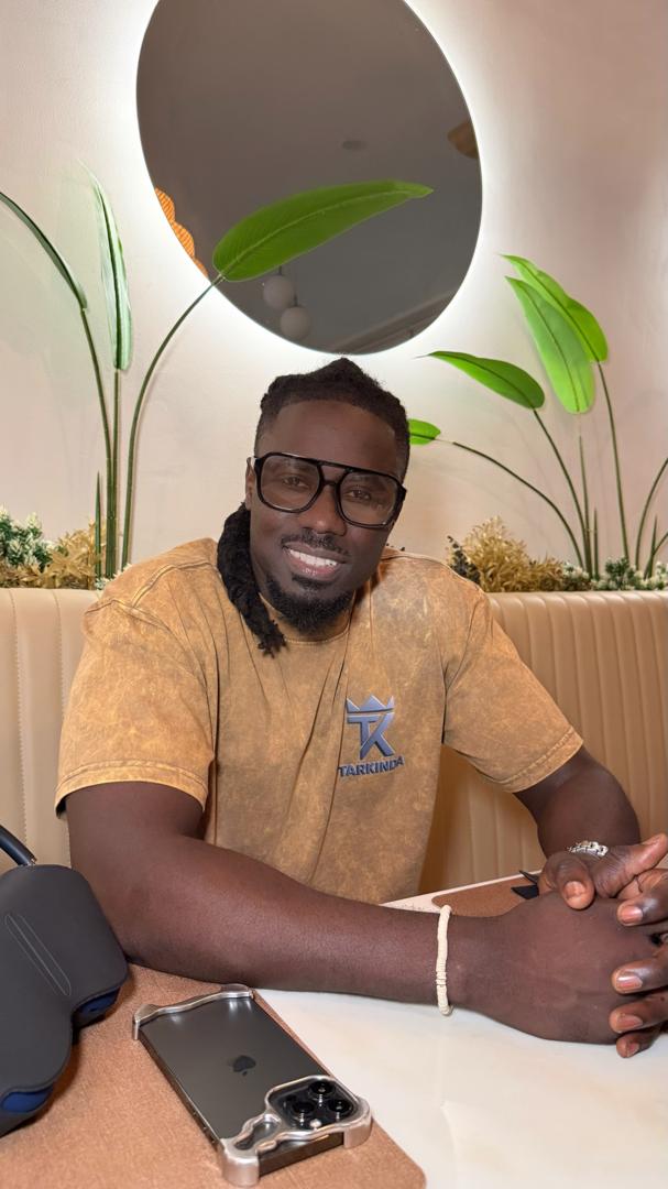 Paco Briz (Papa Mbaye Diene)